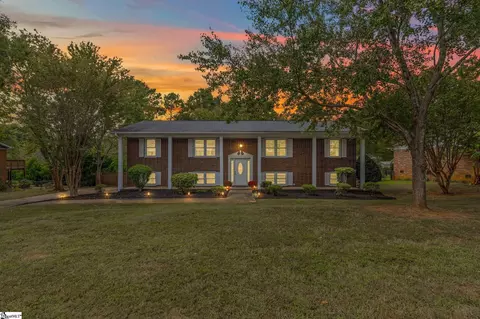 114 Delmar Dr, Simpsonville, SC 29680