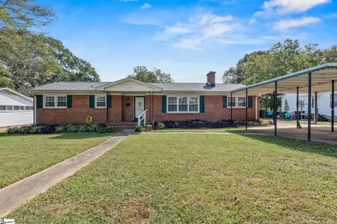 110 Scarsdale St, Simpsonville, SC 29681