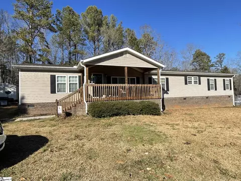 1004 Rolling Meadows Rd, Gray Court, SC 29645