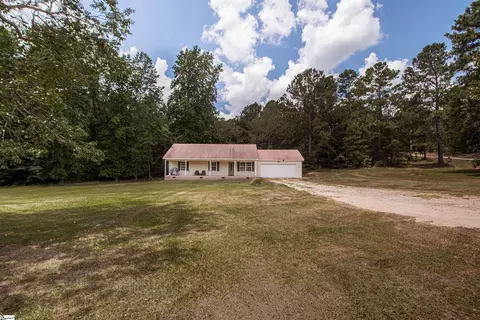 211 Elijah Simmons Rd, Woodruff, SC 29388