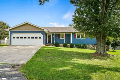 105 Stonehaven Dr, Anderson, SC 29625