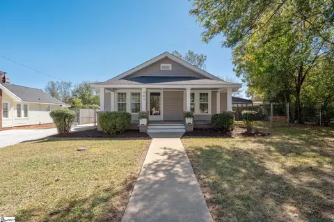 401 Gordon St, Greenville, SC 29611