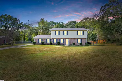 318 Golden Grove Cir, Piedmont, SC 29673