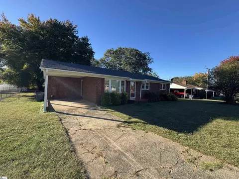 109 Avery St, Greenville, SC 29617