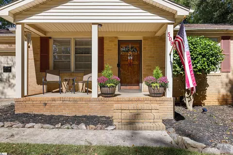509 Mapleton Dr, Greenville, SC 29607 photo 3