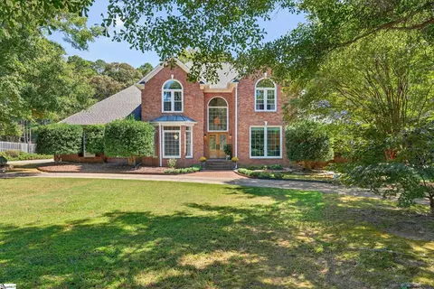381 Carleton Cir, Spartanburg, SC 29301