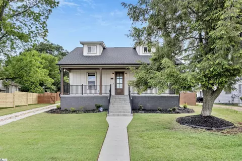 65 Wallace St, Greenville, SC 29605
