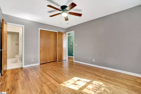 Bedroom - 104 Mitchell St, Laurens, SC 29360 photo 6 of 8