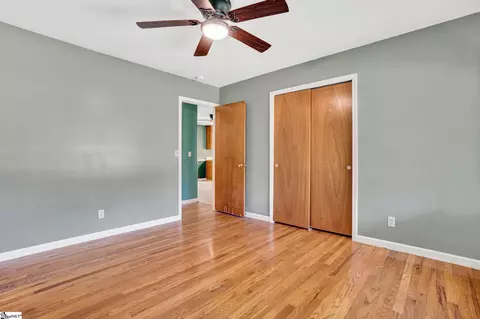 Bedroom - 104 Mitchell St, Laurens, SC 29360 photo 4 of 8