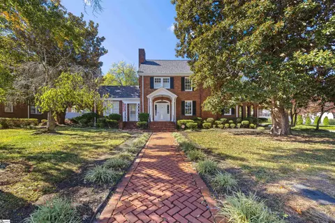 305 N Main St, Greer, SC 29650