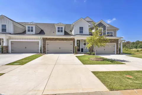 126 Green Heron Rd, Greenville, SC 29607