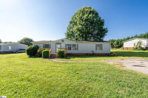 110 Kentmont Ln, Greer, SC 29651