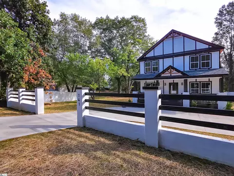 141 Hanson Ln, Easley, SC 29642