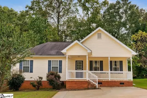 110 Edwards Ave, Greer, SC 29650