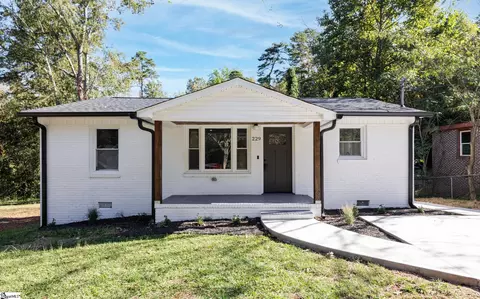 229 Alameda St, Greenville, SC 29607