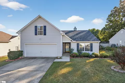 108 Acacia Dr, Simpsonville, SC 29681