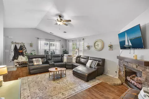 109 Bragg Dr, Williamston, SC 29697 photo 9