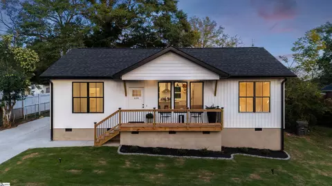 439 Zephyr St, Spartanburg, SC 29301