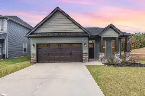 350 River Trace Loop, Simpsonville, SC 29680