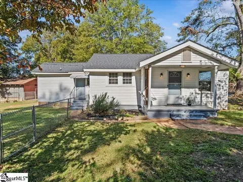 323 Mulligan St, Spartanburg, SC 29303