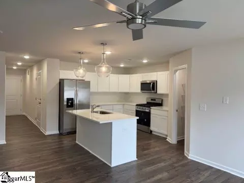 301 Stonyway Ln, Easley, SC 29640 photo 4