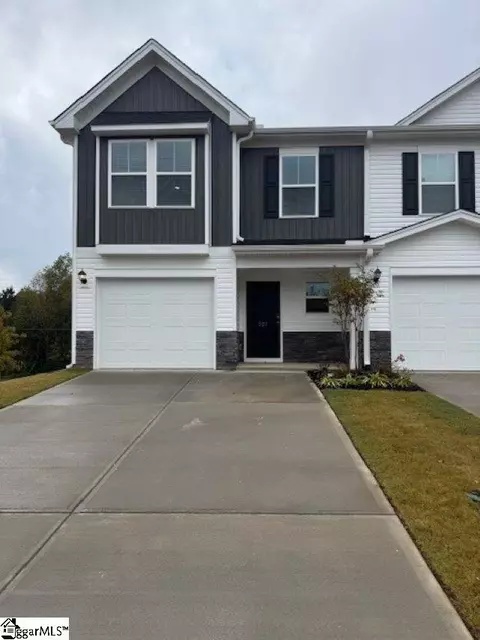 301 Stonyway Ln, Easley, SC 29640
