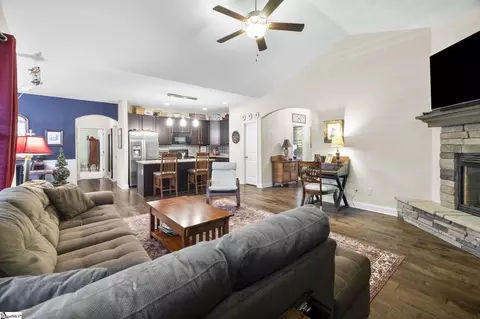 711 Hammett Rd, Greer, SC 29650 photo 15