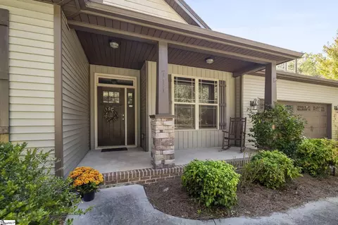 711 Hammett Rd, Greer, SC 29650 photo 4