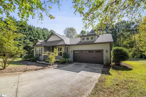 711 Hammett Rd, Greer, SC 29650 photo 3