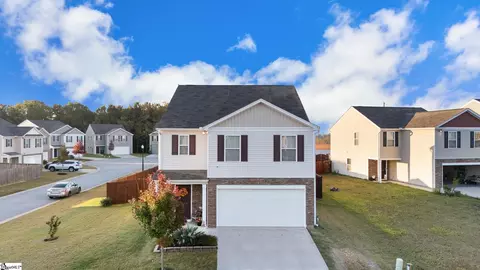 1349 Ledsham Ct, Greer, SC 29651