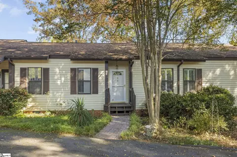 9 Hollywoods Ln UNIT B, Simpsonville, SC 29681