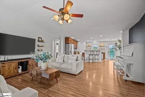 141 Old Settle Rd, Inman, SC 29349 photo 4