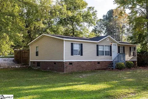 118 Quail Rd, Ninety Six, SC 29666