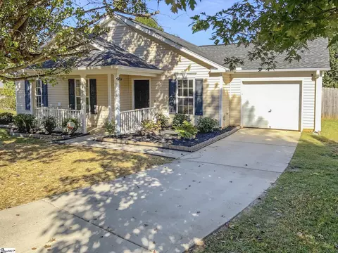 221 Angel Rose Dr, Moore, SC 29369