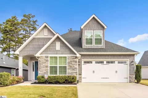 17 Golden Apple Trl, Mauldin, SC 29662