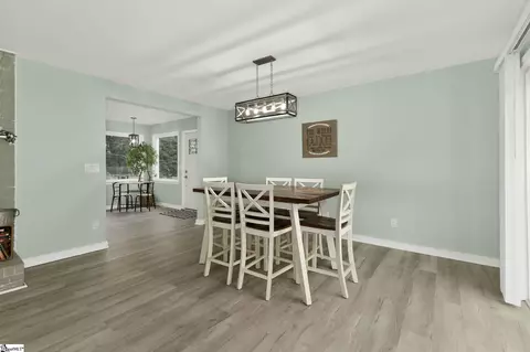 307 Barry Dr, Greer, SC 29650 photo 8