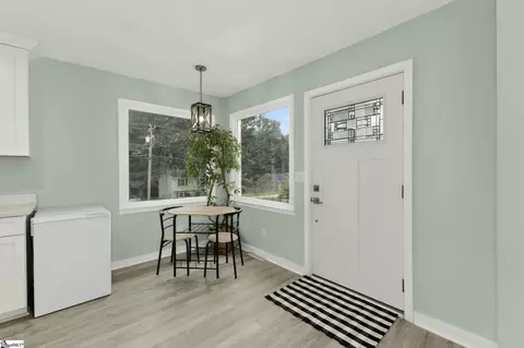 307 Barry Dr, Greer, SC 29650 photo 9
