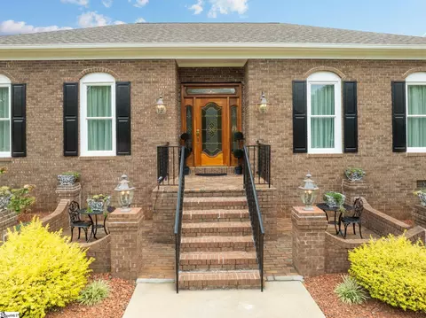 Exterior - 246 Preston Dr, Moore, SC 29369 photo 3 of 12