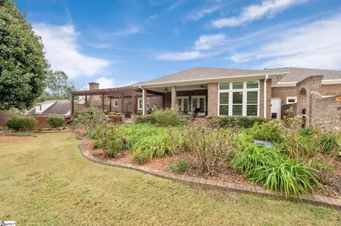 Exterior - 246 Preston Dr, Moore, SC 29369 photo 7 of 12