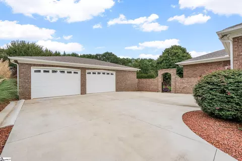 Exterior - 246 Preston Dr, Moore, SC 29369 photo 11 of 12