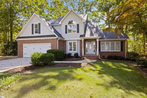 8 Spyglass Ct, Greenville, SC 29609