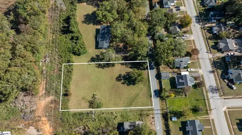 366 E Boundary Dr, Spartanburg, SC 29303