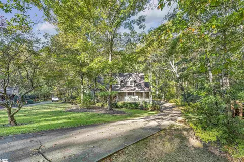 10 N Windward Ct, Taylors, SC 29687