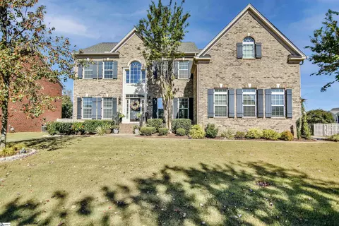15 Windrush Ln, Greenville, SC 29607