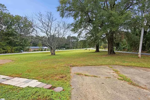 Exterior - 1255 Thomas Mill Rd, Easley, SC 29640 photo 6 of 9