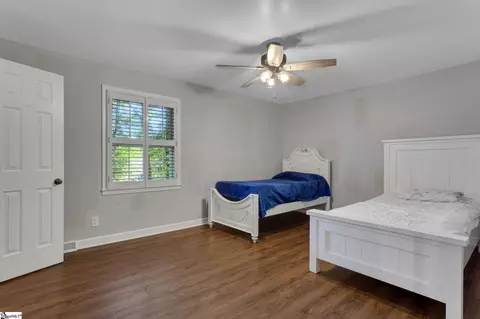 Bedroom - 145 Commodore Dr, Duncan, SC 29334 photo 2 of 4