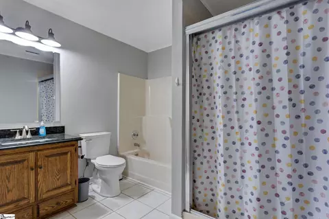 Bath - 145 Commodore Dr, Duncan, SC 29334 photo 2 of 2