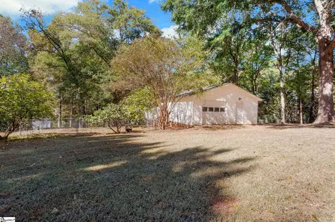 Exterior - 145 Commodore Dr, Duncan, SC 29334 photo 7 of 7