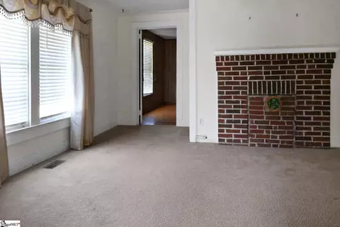 Living - 820 Gaines St, Central, SC 29630 photo 1 of 5
