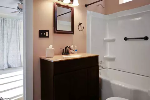 Bath - 820 Gaines St, Central, SC 29630 photo 1 of 3
